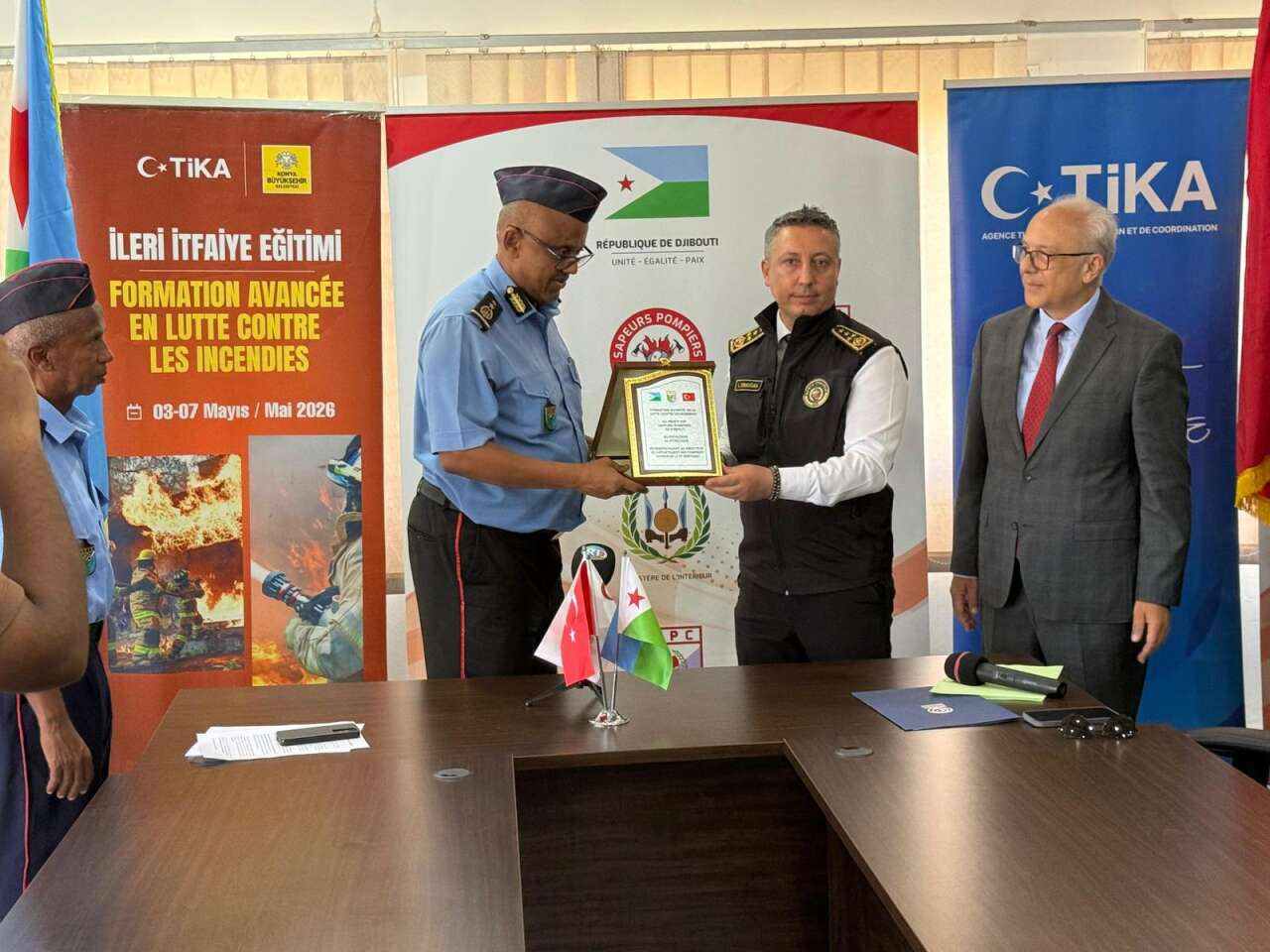 Konya Büyükşehir İtfaiyesi sınırları aştı! Tecrübesi Afrika’ya taşındı 8